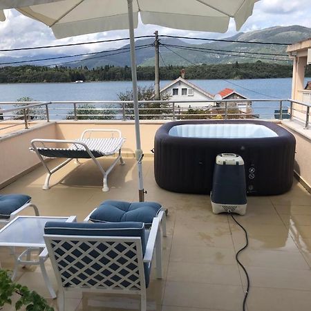 Riverside Villa Τίβατ Εξωτερικό φωτογραφία