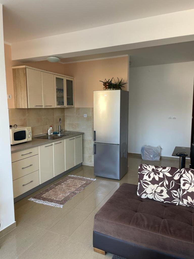 Riverside Villa Τίβατ Εξωτερικό φωτογραφία