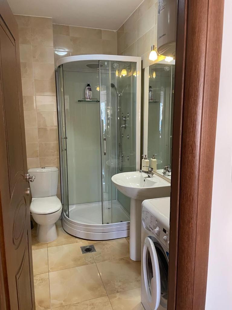 Riverside Villa Τίβατ Εξωτερικό φωτογραφία