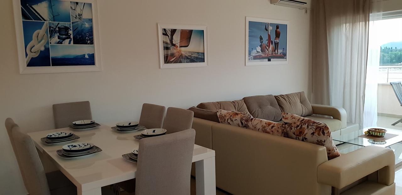 Riverside Villa Τίβατ Εξωτερικό φωτογραφία