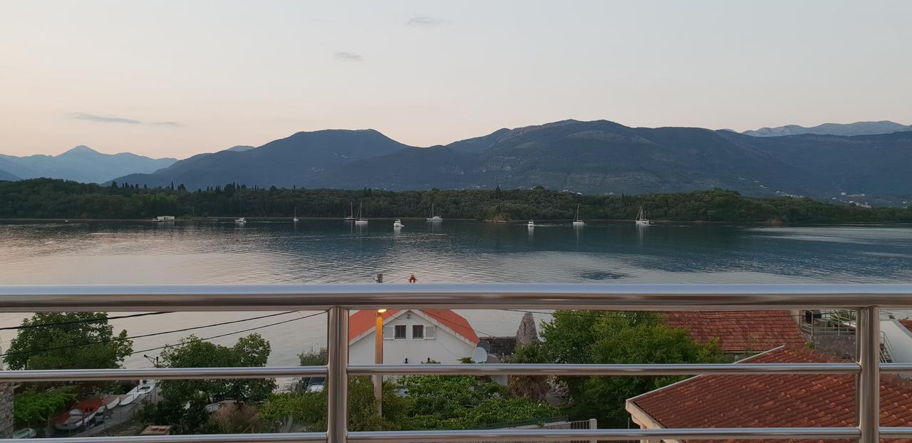 Riverside Villa Τίβατ Εξωτερικό φωτογραφία